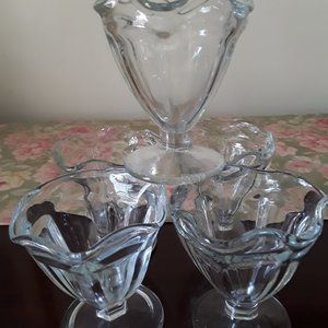 Vintage Sundae/Dessert Glasses - Set of Five - Made in Mexico